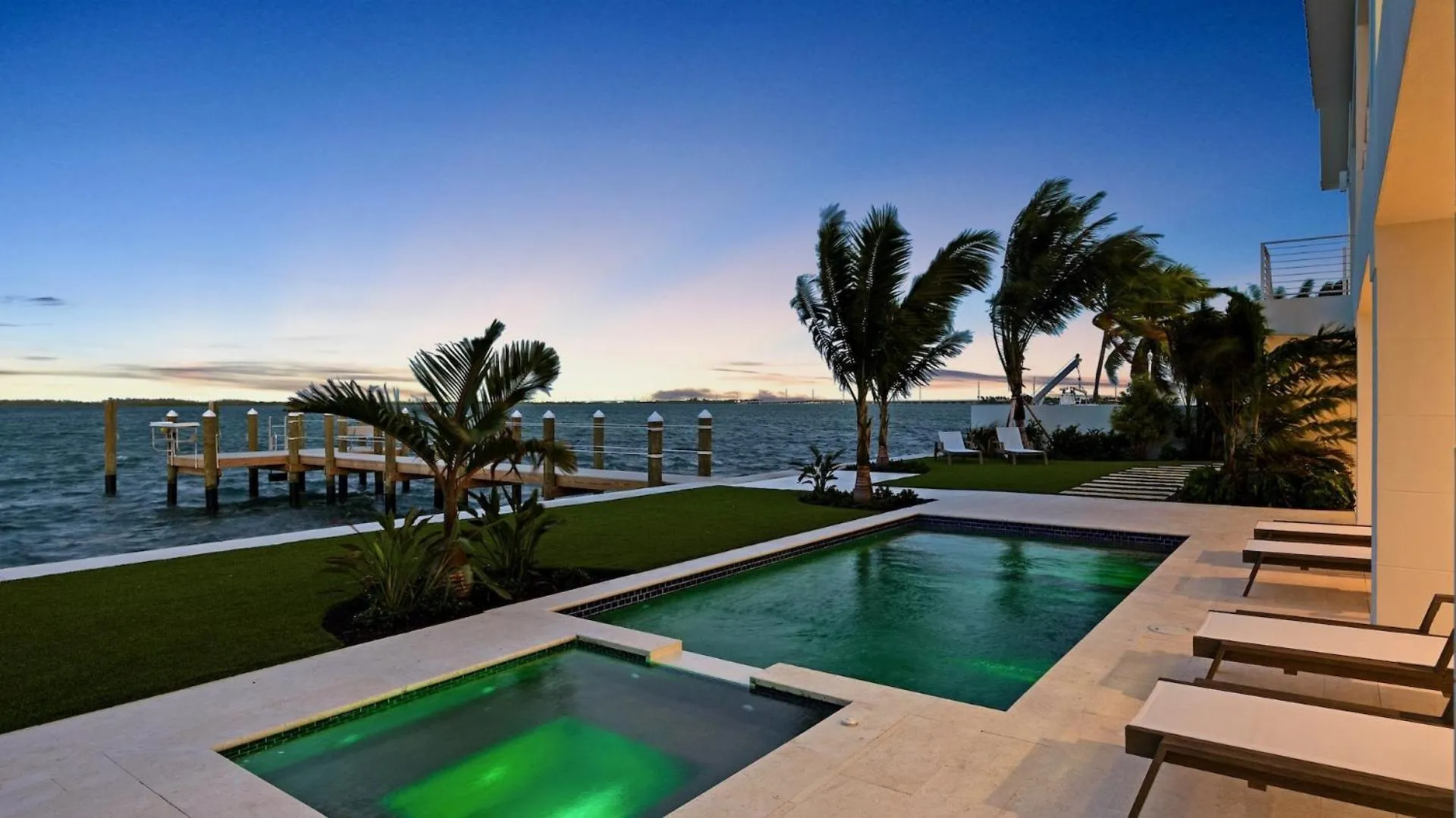 Oceanfront Oasis By Last Key Realty Key West Holiday home